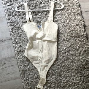 NWT Free People Ivory Bodysuit. Adjustable straps